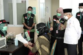 Wapres Ma’ruf tinjau simulasi vaksinasi COVID-19 di Cikarang