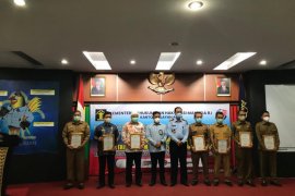 Pemkab Aceh Jaya boyong dua penghargaan dari Kemenkum Ham