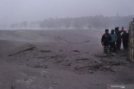 550 residents seek refuge to safeguard from Mt Semeru's eruption