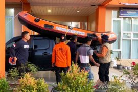 Mancing malam-malam, warga Sungai Kunyit tergelincir dan hanyut di Lubuk Dewa