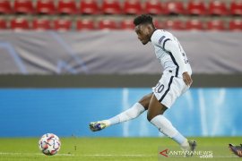 Frank Lampard menantang pemain pelapis Chelsea unjuk kemampuan lawan Sevilla