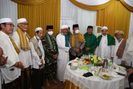 Jaga kondusifitas Jatim, Kapolda-Pangdam silaturahim ke ulama Madura