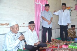 Cabup HST Tampil akan bantu penyelesaian akta notaris masjid