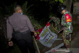 Penertiban APK Pilkada Di Banjarmasin