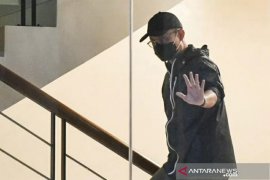 Mensos, tersangka korupsi dana COVID-19 menyerahkan diri ke KPK