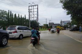 Jalan lintas nasional di Aceh Utara sudah bisa dilintasi kendaraan