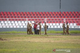 Tim Inspeksi PSSI Kunjungi Stadion Madya Bumi Sriwijaya Page 1 Small