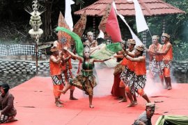 Festival di Sumber Banteng Kediri meriah