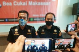 Bea Cukai imbau masyarakat teliti sebelum membeli ponsel
