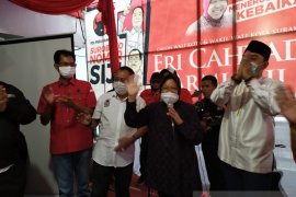 Erji unggul hasil hitung cepat, Risma minta warga Surabaya kembali bersatu