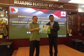 Maspion serahkan bantuan COVID-19 dan erupsi Semeru ke Kodam V/Brawijaya