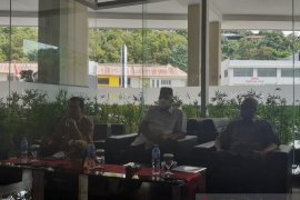 Berbagai aturan di Kepri disesuaikan dengan UU Cipta Kerja