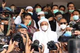 Tim penyidik tanya seputar FPI kepada Rizieq selama 11 jam pemeriksaan