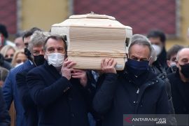 Pemakaman legenda timnas Italia Paolo Rossi