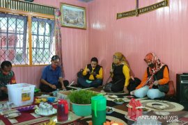 PKM PNBP LPPM ULM desiminasi hasil riset kelakai ke kelompok tani di Batola