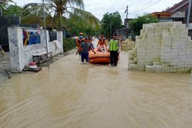 Banjir akibat luapan Kali Lamong rendam puluhan desa di Gresik