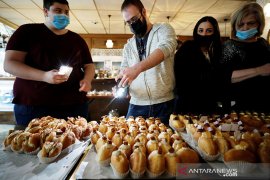 Donat "Abu Dhabi" laris di Israel