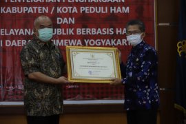 Sleman meraih penghargaan Kabupaten Peduli HAM 2020