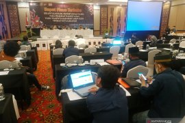Situs KPU: rekapitulasi enam daerah di Sulsel rampung