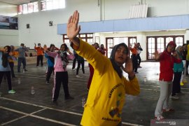 Pelatihan instruktur senam lansia