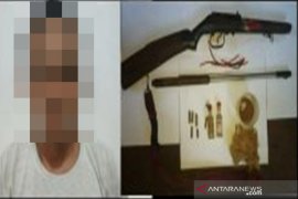 Polres Tabalong amankan warga simpan Senpi rakitan ilegal