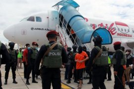 Teroris Lampung tiba di Jakarta