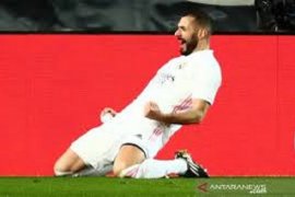 Zinedine Zidane puji Benzema sebagai penyerang terbaik Prancis