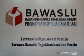 Lima komisioner KPU Batam diperiksa Bawaslu