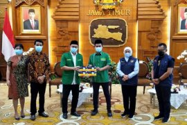 Khofifah: Distribusi masker GP Ansor bantu tanggulangi COVID-19 di Jatim