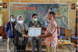 Dua desa di Kapuas Hulu terima penghargaan dari Menteri LHK