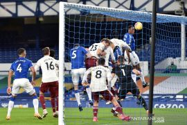 Everton ke posisi kedua setelah bekuk Arsenal