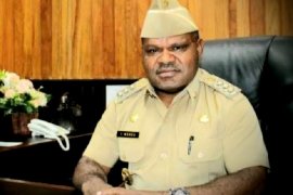 Hadapi Natal Pemda Puncak Jaya membantu mahasiswa di delapan kota studi