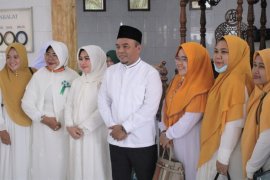 Bupati Labuhanbatu peringati tahun baru Islam bersama ibu perwiritan