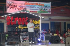 Terapkan protokol COVID-19, pusat kuliner street food Dharmasraya dibuka kembali