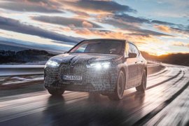 Mobil listrik BMW iX dirilis akhir  2021