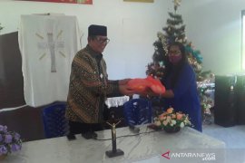 Bupati Malra: Berbagi Kasih dan Upaya Pembangunan di Ohoi