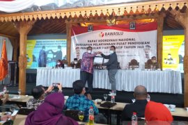 Bawaslu Riau raih penghargaan upload Siswalu terbaik Nasional tahun 2020