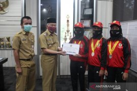 Meski peringkat 10 Popda 2020, atlet HST tetap diberikan bonus