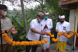 Kemenparekraf revitalisasi toilet Pura Lempuyang di Karamgasem-Bali