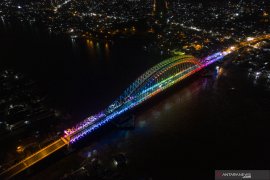 Ribuan lampu warna-warni hiasi Jembatan Musi VI  Page 2 Small