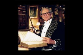 Pierre Cardin, perancang busana dunia meninggal