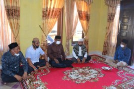 Ini kata Bupati Aceh Timur saat melayat kerumah Abu Sanusi