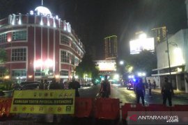 Polisi sekat kawasan perbatasan Surabaya mulai pukul 16.00