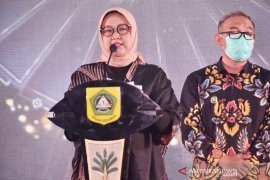 Dua tahun Bupati Bogor Ade Yasin "bidani" 411 inovasi daerah