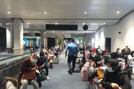 Karantina penumpang internasional di Bandara Soekarno-Hatta lancar