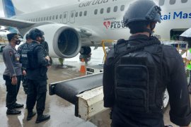 Polda Bali kawal ketat kedatangan 11 koli vaksin COVID-19 tahap kedua