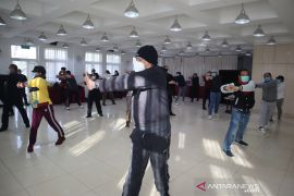 Olahraga tingkatkan imun di KBRI Beijing