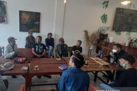 Ngopi pagi dengan bupati, komunitas sepakat ikut bersama membangun Dairi