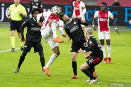 Liga Belanda, duel kiblat sepak bola Belanda antara Ajax vs PSV berakhir imbang 2-2