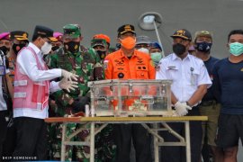 Menhub harapkan kolaborasi tim gabungan cari kotak hitam CVR